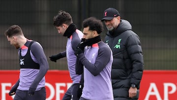 Salah y Klopp, en el entrenamiento de ayer.