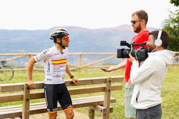 Benjamín Prades en la subida al Piornal, puerto inédito de la Vuelta España.