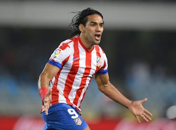 El Tigre ha sido uno de los mejores delanteros centro en la historia del Atlético. Radamel Falcao jugó 91 partidos y marcó 70 goles, 16 de ellos en Europa. Ganó una Copa del Rey, una Europa League y una Supercopa de Europa. En los dos títulos europeos tuvo una participación decisiva: le hizo dos goles al Athletic en la primera y tres tantos al Chelsea en el de la Supercopa. En ese momento era el mejor delantero del mundo.