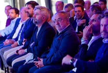 09/05/24
ACTO DEL DOBLETE DEL VALENCIA CF - 20 ANIVERSARIO DEL DOBLETE LIGA COPA DE LA UEFA 2004
DANI GARRIDO ALFREDO RELAÑO