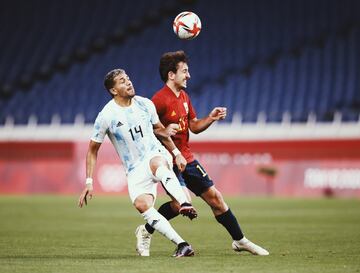 Facundo Medina y Mikel Oyarzabal.