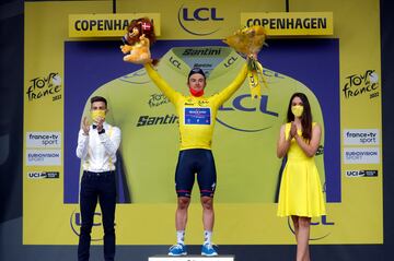 Yves Lampaert consigue el maillot amarillo.