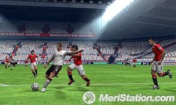 Captura de pantalla - 3ds_liverpool_kick_wm.jpg