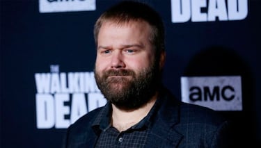 Robert Kirkman, creador del cómic de The Walking Dead, demanda a AMC por 200 millones de dólares