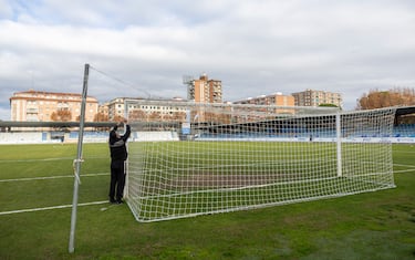 Está situado en el centro de la ciudad. Desde el fondo sur (conocido popularmente como "de la virgen"), se puede ver la Basílica de Nuestra Señora del Prado al fondo.