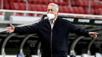iLa simple pronunciación de la palabra le sigue causando precaución a Chivas. Primero la negó el plantel y ahora el técnico Víctor Manuel Vucetich.