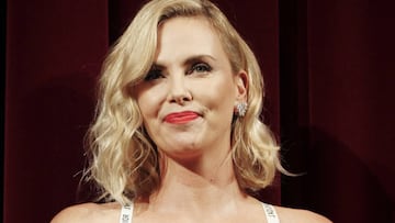 Charlize Theron habla por primera vez sobre c&oacute;mo su madre mat&oacute; a su padre