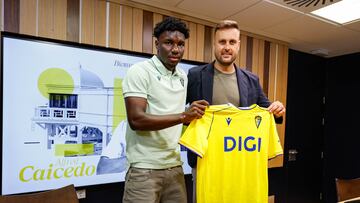 Caicedo junto a Juan Cala en su presentación como jugador del Cádiz CF.