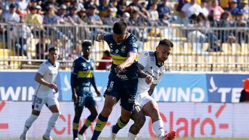 Futbol, Everton vs Colo Colo.
Fecha 21, Campeonato Nacional 2024.
El jugador de Everton, Alvaro Madrid, izquierda, disputa el balon con Javier Correa de Colo Colo durante el partido de primera division realizado en el estadio Sausalito de Vina del Mar, Chile.
25/08/2024
Raul Zamora/Photosport
Football, Everton vs Colo Colo.
21th round, 2024 National Championship.
Everton’s player Alvaro Madrid, left, vies for the ball against Javier Correa of Colo Colo during the first division match at the Sausalito stadium in Vina del Mar, Chile.
25/08/2024
Raul Zamora/Photosport