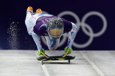 Tras su negativa a cambiar el casco, se le ha retirado la acreditación oficial, lo que conlleva su expulsión de la Villa Olímpica.