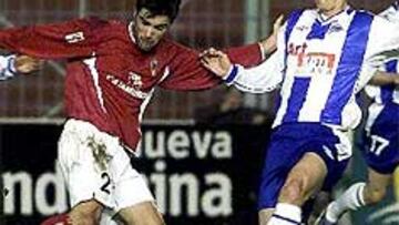 <b>DECEPCIONADO. </b>Eggen, en el partido de Copa que enfrentó al Alavés con el Murcia.