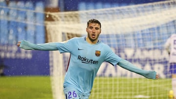 Abel Ruiz celebra un gol con el Barça B en La Romareda.