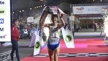 Calvillo y ‘Verdeliss’, ganadores de la maratón nocturna de Bilbao