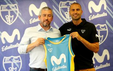 Ignacio Triana, presidente Movistar Estudiantes, y Javier Rodríguez, entrenador.