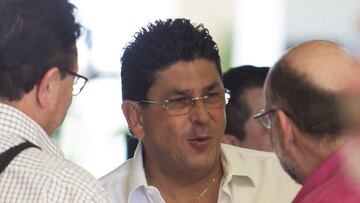 El presidente y dueño de Tiburones Rojos de Veracruz agradeció al ‘Ojitos’ por su profesionalismo y aprovechó para mandar mensaje a las autoridades del Fútbol Mexicano.