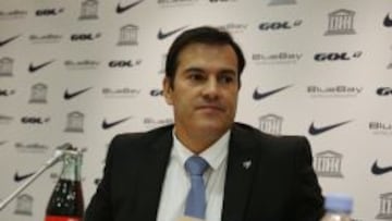 Vicente Casado, durante una rueda de prensa en La Rosaleda.