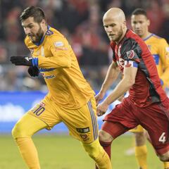 Toronto FC vino de atrás y remontó con drama a Tigres