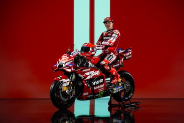 Ducati se viste de rojo centenario para el décimo de Márquez