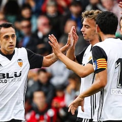 Orellana da premio al dominio del Valencia en Bournemouth