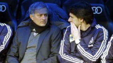 Karanka, junto a Mourinho en el partido frente al Getafe.