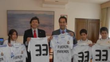 El Madrid envía camisetas a los 33 mineros de Chile
