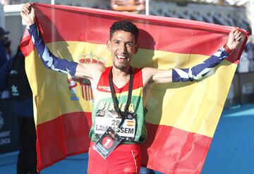 El atleta español paró el crono en 2:06:35 y se convierte en la mejor marca española en la prueba del maratón, superando a Julio Rey que consiguió 2:06:51 en Hamburgo en 2006.