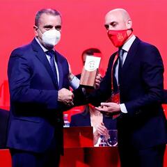 Manuel Franco : "Estudiaremos detenidamente las denuncias contra Rubiales"