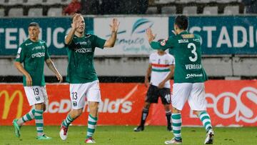 Temuco celebra su primer triunfo del torneo ante Palestino