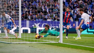 02/3/24  PARTIDO SEGUNDA DIVISION 
RCD ESPANYOL - SD HUESCA 
BRAITHWAITE (22) RCD ESPANYOL
A. FERNANDEZ (1) SD HUESCA 
PUADO (7) RCD ESPANYOL

