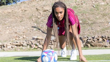 03/07/24 FUTBOL FEMENINO
LOS ANGELES DE SAN RAFAEL SEGOVIA
SELECCION ESPAÑOLA ESPAÑA
SALMA PARALLUELO POSA PARA AS