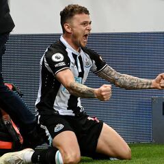 Primera alegría para el Newcastle con Trippier de líder