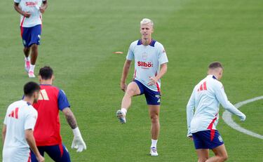 Dani Olmo durante el entrenamiento.