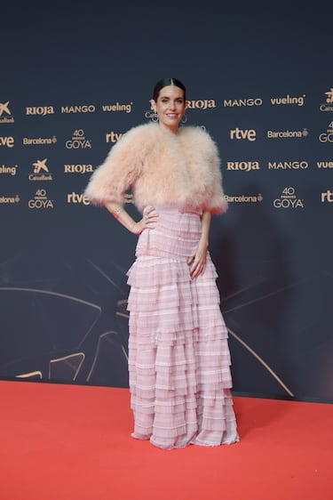 La deportista olímpica Ona Carbonell posa en la alfombra roja de la 40º edición de los Premios Goya.