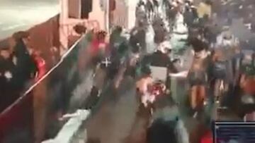 Motocicleta causó un choque múltiple de ciclistas