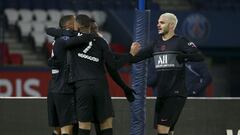 Thilo Kehrer of PSG #24 celebrates his goal with Mauro Icardi (right) and teammates during the French championship Ligue 1 football match between Paris Saint-Germain (PSG) and Stade Brestois 29 (Brest) on January 15, 2022 at Parc des Princes stadium in Pa