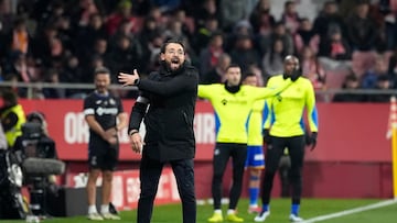 GIRONA, 26/01/2026.- El entrenador del Getafe José Bordalás durante el partido de la jornada 21 de LaLiga entre el Girona FC y el Getafe CF, este lunes en el estadio municipal de Montilivi. EFE/David Borrat.