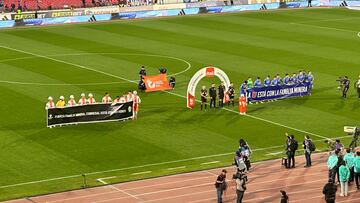 El emotivo homenaje de la U y Cobresal a los mineros fallecidos en El Teniente