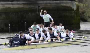 En hombres Cambridge consiguió su objetivo de romper la racha de tres victorias consecutivas de Oxford.