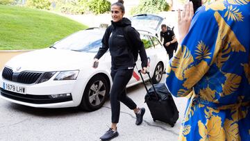 Spain coach Montse Tomé arrived in Madrid with media set up everywhere ahead of their Nations League match with Sweden, leading to a change in plans.