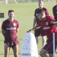 El Atlético negocia subir las cláusulas de Lucas y de Theo