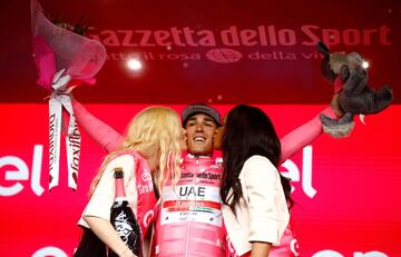 El ciclista italiano Valerio Conti sigue líder. 