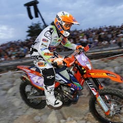 Laia Sanz, victoria en Francia y pentacampeona de Enduro