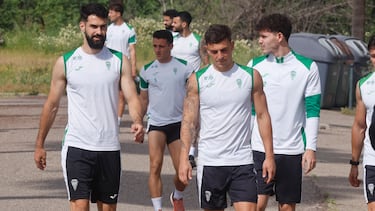 Isma y Juan María, dos argumentos más para Ania