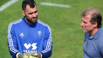 David Gil: "Ten¨ªa muchas ganas de mi debut liguero en casa"