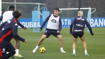 Dani Barcia, en el entrenamiento del Deportivo.