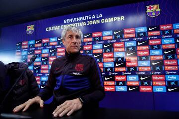 Soccer Football - FC Barcelona Press Conference - Ciutat Esportiva Joan Gamper, Barcelona, Spain - January 18, 2020 Barcelona coach Quique Setien during the press conference