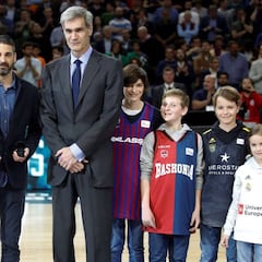 Juan Carlos Navarro recibe el homenaje de la ACB en la Copa