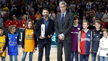 Juan Carlos Navarro recibe el homenaje de la ACB en la Copa