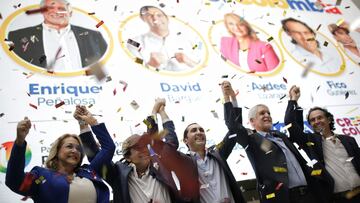 Candidatos de la coalición Equipo por Colombia celebran la inscripción de su candidatura