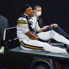 Winston knee injury overshadows Saints' victory over Bucs